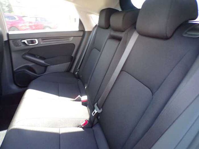 Honda Civic e: HEV Elegance