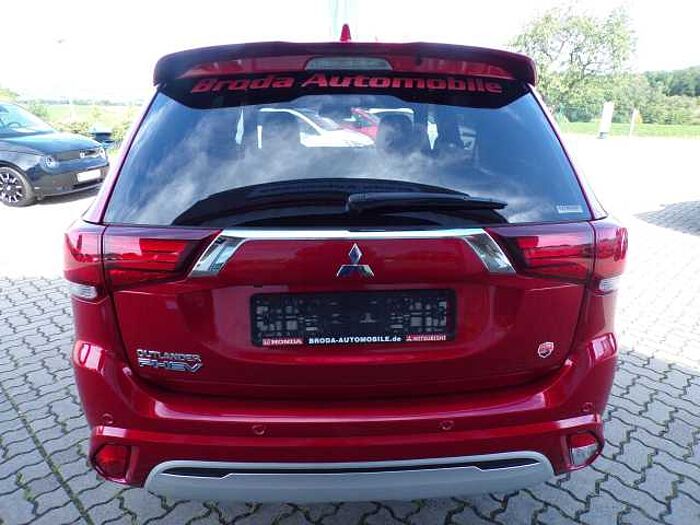 Mitsubishi Outlander PHEV Plus Spirit 4WD